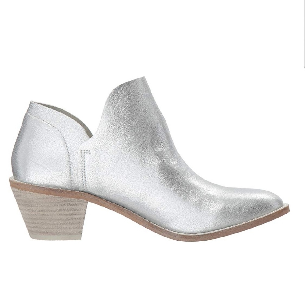 Kelsie Dagger Brooklyn Kenmare bootie size 8